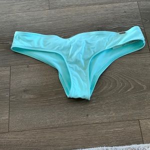 Cheeky medium Hollister swim bottom